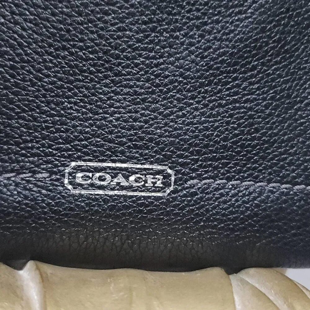 Coach Park Leather Small Wristlet Black